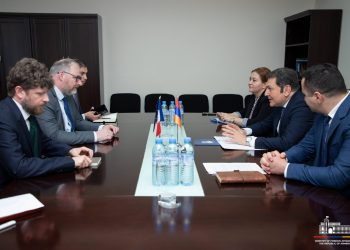 ՀՀ ԱԳ փոխնախարարն ու Ֆրանսիայի Սենատի անդամը քննարկել են տարածաշրջանային զարգացումները
