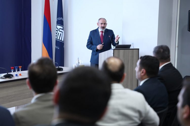 Փաշինյանը ՔՊ նիստում խոսել է Հայաստանի և Ադրբեջանի միջև սահմանազատման գործընթացի մեկնարկի մասին