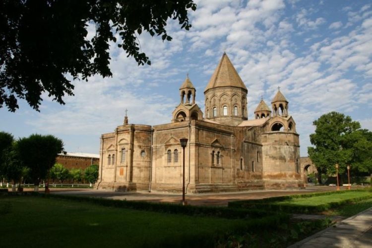 Երևանում մեկնարկել է YSAF-ի «վայրի արվեստ» երաժշտական ​​փառատոնը