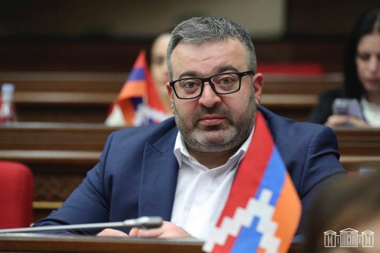 «Հայաստան» խմբակցությունը հայտնել է հրմշտոցին մասնակցած իր պատգամավոր Գառնիկ Դանիելյանի վիճակի մասին