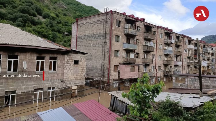 В Лори и Тавуше из-за наводнения эвакуировали 269 человек