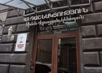 Президент отправил в отставку командира 5-го армейского корпуса