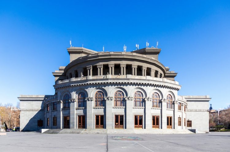 Երևանում նշանավոր օպերային երգիչները կլինեն մեկ բեմում