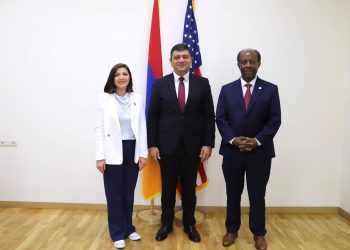 Փարսյանը Գլենդելի քաղաքապետի հետ քննարկել է Կապանում քաղաքային ենթակառուցվածքների զարգացման հարցը