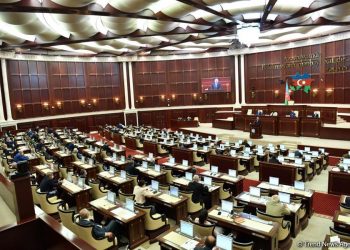 Ադրբեջանում իշխող կուսակցությունն արտահերթ խորհրդարանական ընտրություններ անցկացնելու կոչ է արել