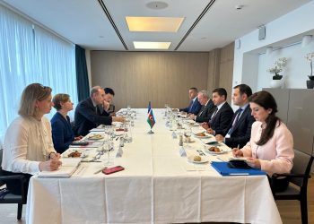ԵՄ-ն և Ադրբեջանը քննարկել են Երևանի և Բաքվի միջև հարաբերությունների կարգավորման հարցը