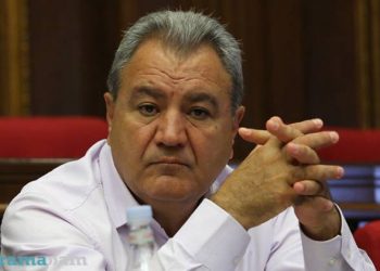 Իշխան Զաքարյանը բացահայտել է, թե ինչ պայման է դրել Գալստանյանի առջև իր ձայնի դիմաց