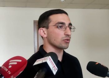 Բագրատ Գալստանյանը դատի է տվել Civic․am կայքի լրագրողին