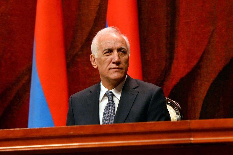 СМИ узнали о доходах и имуществе президента