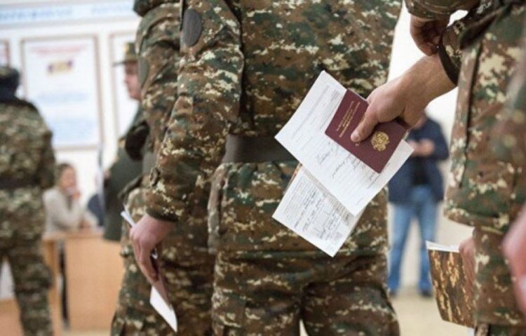 В Армении уточнили порядок отсрочек от службы для школьников и студентов колледжей