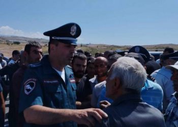 Արագածոտնի Դավթաշեն և հարակից գյուղերի բնակիչները փակել էին «Հյուսիս-հարավ» ճանապարհը