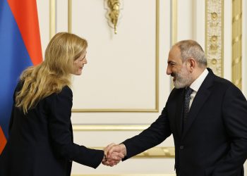 Փաշինյանն ու Փաուերը քննարկել են ԼՂ-ից բռնի տեղահանվածների հումանիտար խնդիրները