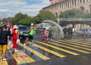 Այսօր Հայաստանում նշվում է «Վարդավառ»-ը