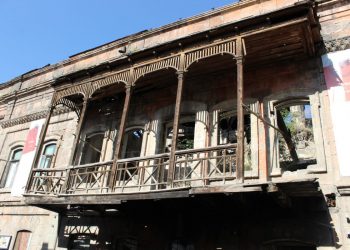 «Քարեր են թափվել»․ ՆԳՆ-ն հայտնել է, թե «Վառեմ-մարեմ»-ի շենքի որ հատվածն է վնասվել