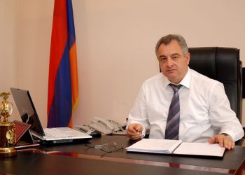 Նախկին վարչապետի խորհրդականին ու նրա ընտանիքին հրավիրել են դատախազություն