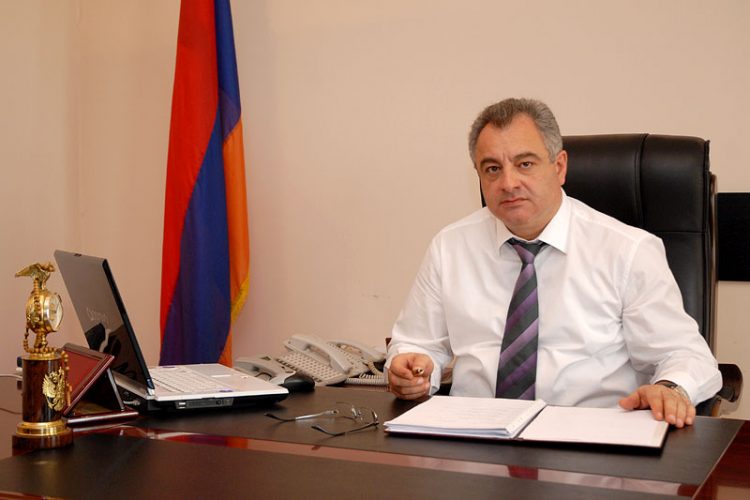 Նախկին վարչապետի խորհրդականին ու նրա ընտանիքին հրավիրել են դատախազություն