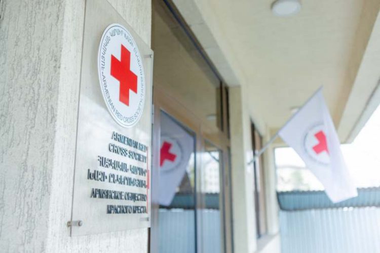 МККК посетил удерживаемых в Азербайджане армян