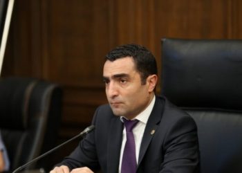 ԶԼՄ-ն հայտնել է Ռոմանոս Պետրոսյանի հնարավոր պաշտոնանկության մասին