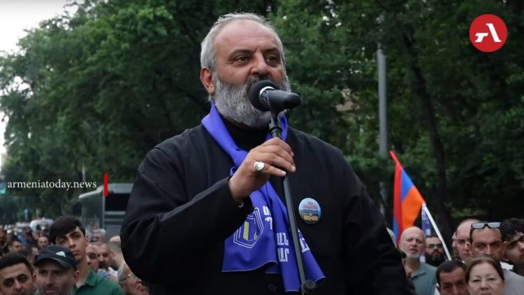 Վստահ եմ՝ իմ և Մախաչովի մենամարտը տեղի կունենա․ Արման Ծառուկյան