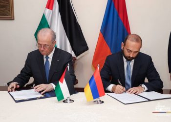 ՀՀ ԱԳ նախարարը և Պաղեստինի վարչապետն ստորագրել են դիվանագիտական հարաբերությունների հաստատման կոմյունիկե