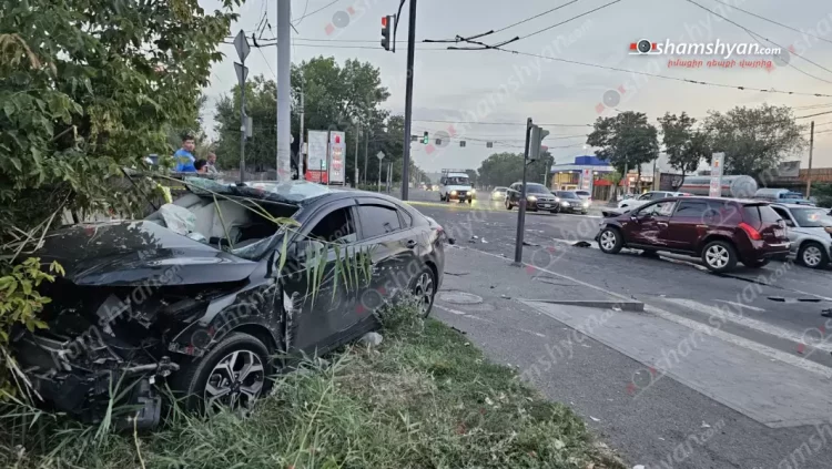 Երևանում Nissan Murano-ի և Kia Forte-ի բախման հետևանքով կա 3 վիրավոր