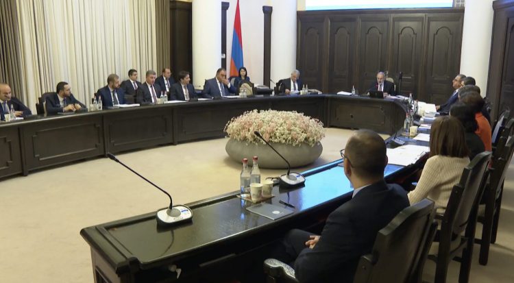 Կառավարությունը 50%-ով ավելացրել է Փաշինյանի և Խաչատուրյանի արտասահմանյան այցերի բյուջեն