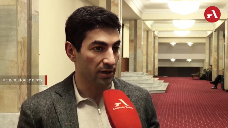 Սահմանազատման հանձնաժողովների կանոնակարգը ծայրից ծայր հակապետական, հակասահմանադրական է․ Գալստյան