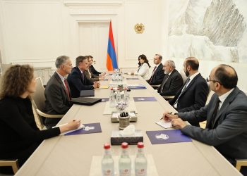 Քարփենթերը Փաշինյանին է փոխանցել Բայդենի նամակը և քննարկել Երևանի ու Բաքվի միջև բանակցությունները