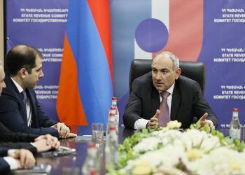Պետք է փոխվի փողի նկատմամբ վերաբերմունքը․ վարչապետը ներկայացրել է ՊԵԿ նախագահին
