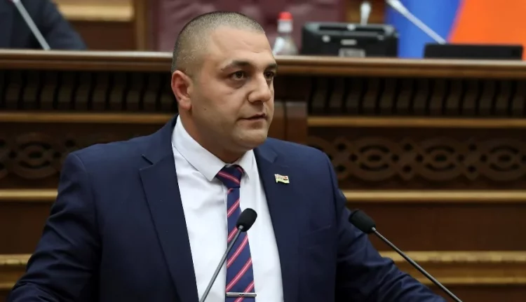Վարչապետը Կարեն Սարուխանյանին հանձնարարել է ապացուցել, որ թմրանյութ չի օգտագործում․ ԶԼՄ