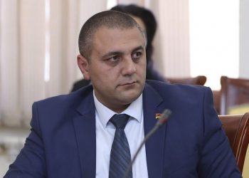 Խորհրդակցելուց հետո որոշում կկայացնեմ․ Սարուխանյանը՝ Գյումրու քաղաքապետի պաշտոնում առաջադրվելու մասին