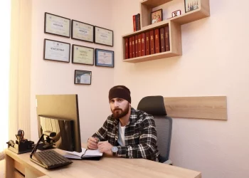 Փաստաբանը հայտնել է Երևանում բողոքի ակցիաների գործով Արցախի նախկին բնակչուհու ձերբակալության մասին