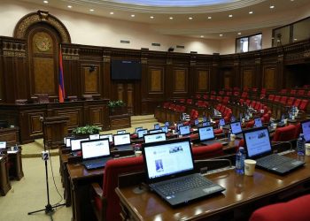 Աղազարյանի դեպքից հետո ԱԺ պատգամավորները ջնջել են հեռախոսային չաթերը․ ԶԼՄ