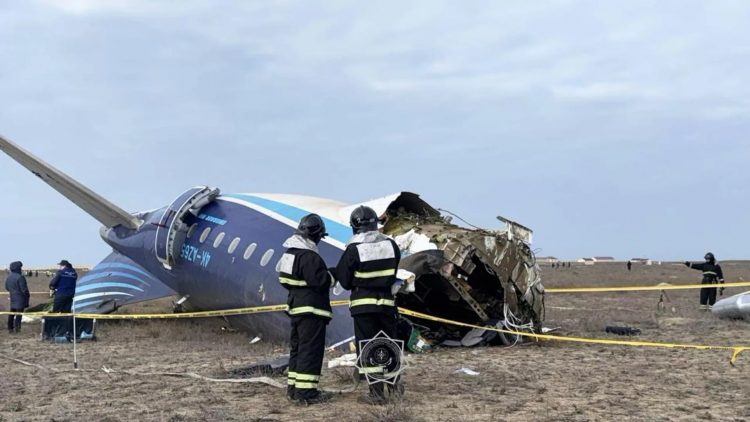 Euronews: причиной крушения лайнера Azerbaijan Airlines в Актау стала российская ракета