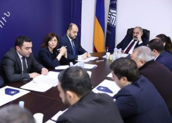 Փաշինյանի՝ արտաամուսնական կապերի մասին գրառումից հետո ՔՊ-ում խուճապ է․ ԶԼՄ