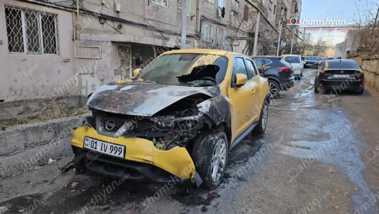 СМИ сообщили о поджоге автомобиля начальника отдела военной полиции Минобороны
