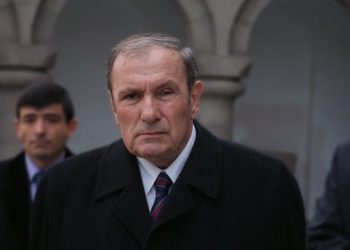 Աղմկիր որքան ուզում ես․ Տեր-Պետրոսյանն արձագանքել է Փաշինյանի հետ բանավիճելու առաջարկին