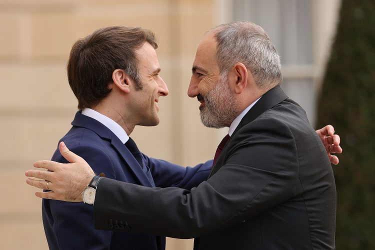 Փաշինյանը ծննդյան օրվա առթիվ շնորհավորել է Մակրոնին և հրավիրել Հայաստան