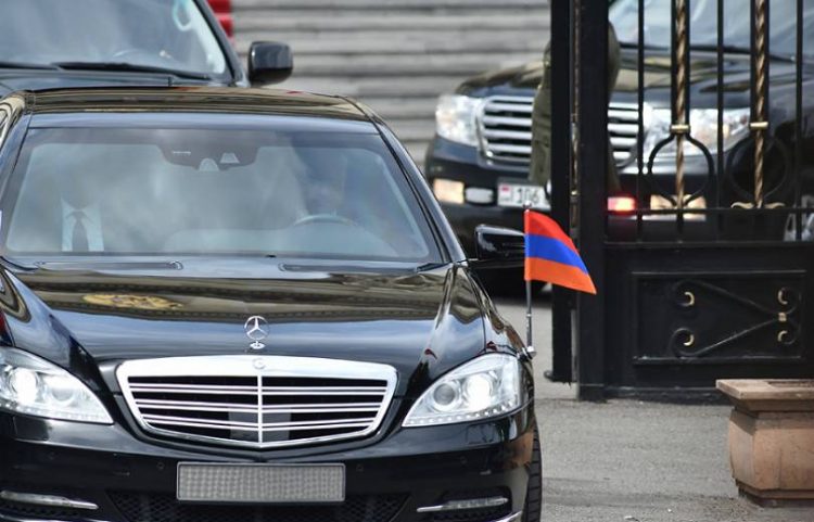 Կառավարությունը մտադիր է կրճատել ծառայողական ավտոմեքենաների թիվը. ԶԼՄ