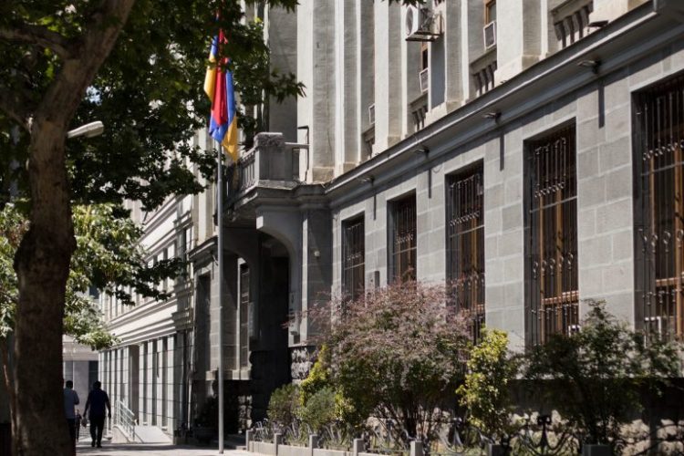 Դատարանը նախկին ՀՀԿ պատգամավորի նկատմամբ գործը քննելու է հեռակա