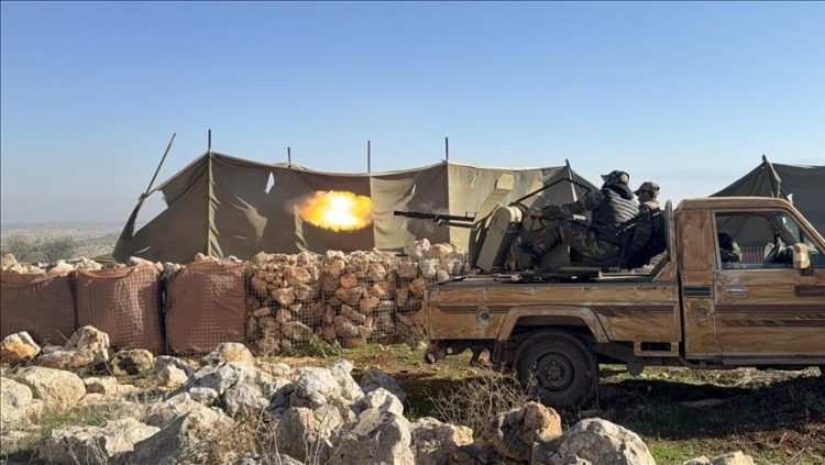 Протурецкие боевики отбили у курдского альянса город на севере Сирии