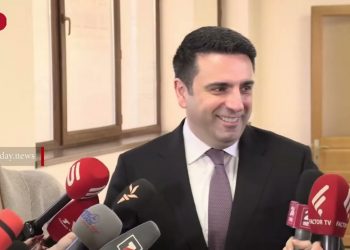«Ամեն ինչ արել եմ, որ պաշտպանեմ Աղազարյանին, բայց 40 րոպեից պահում էին, որ անձամբ չխեղդեմ»․ Սիմոնյան