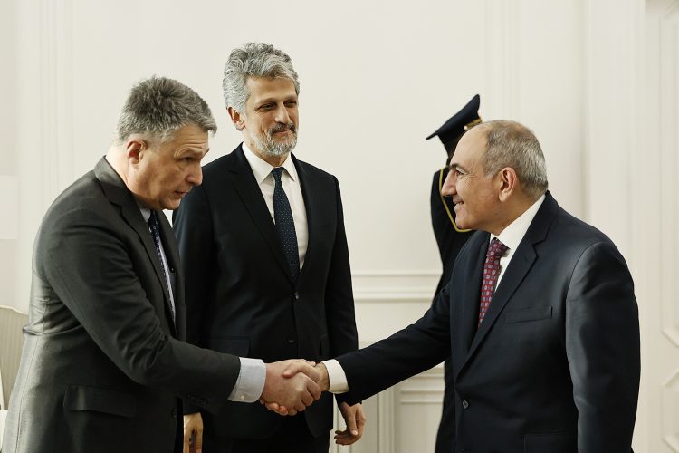 Փաշինյանը Միջազգային խաղաղության «Քարնեգի» հիմնադրամի ներկայացուցիչների հետ քննարկել է Հայաստան-Թուրքիա  կարգավորումը