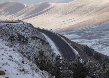 Երևանում և մարզերում օդում նկատվող սառցե բյուրեղները ձյան տեղումներ չեն. Սուրենյան