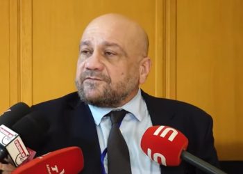 Հանրային ռադիոյի տնօրենն իր աշխատակիցներին արգելել է վիրավորել իշխանություններին․ ԶԼՄ