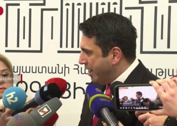 Ղարաբաղի նախկին պաշտոնյաները ճիշտ կլինի լռեն․ Ալեն Սիմոնյան