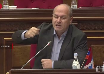 Տգեղ տեսարան է, ո՞ր իրավունքով են «Զվարթնոցում» մարդկանց լրացուցիչ ստուգում․ Նազարյան