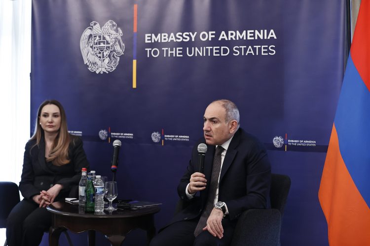 Пашинян: мир на Южном Кавказе должен стать приоритетом политической элиты США