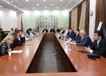 Փաստաբաններն իրենց գործունեությունն ԱԱՀ-ից ազատելու պահանջով բողոքի ակցիա կիրականացնեն
