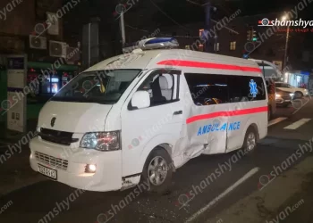 Երևանում շտապօգնության և 2 ավտոմեքենայի բախման հետևանքով վիրավորներ կան․ ԶԼՄ
